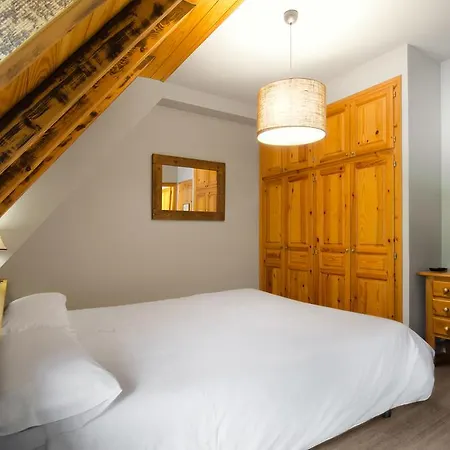 Hotel Deth Pais 2*